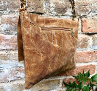 Camel brown crossbody bag. Genuine leather small leather bag. Messenger bag with zipper and flap. Small rusty tan brown leather purse.
