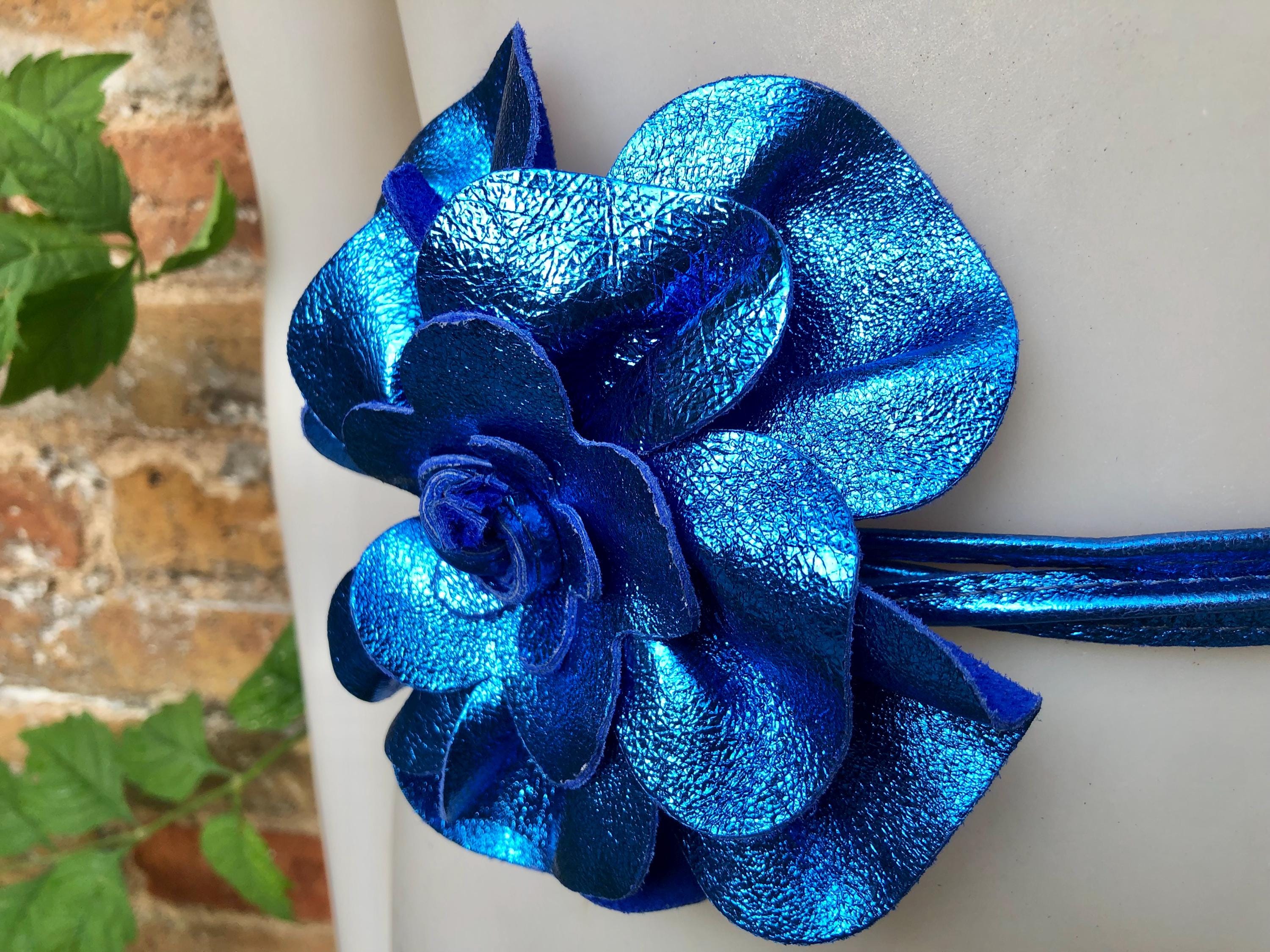 Flower leather belt in metallic ROYAL BLUE. Waist, overall or dress belt. Genuine leather. Cobalt blue rose belt. Large royal blue flower.