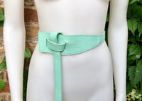 Wrap belt in AQUA blue-green. Genuine leather 80s style obi belt. Light turquoise waist belt. Green wraparound belt. Aqua dress belt