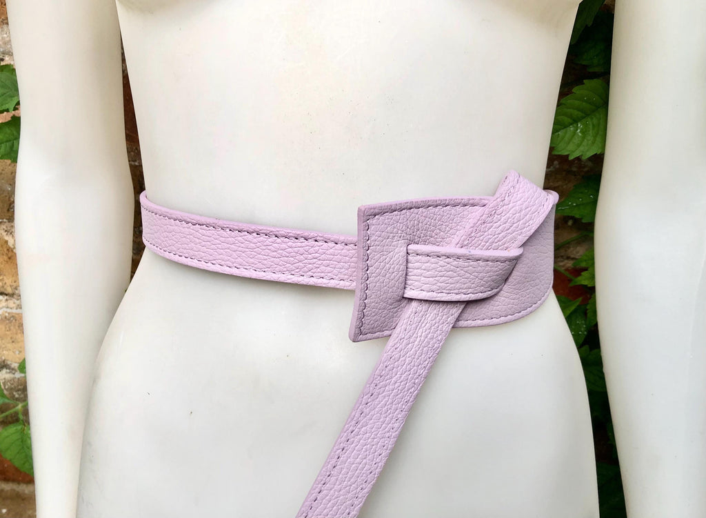 Wrap belt in light PURPLE. Genuine leather 80s style obi belt. Light mauve waist belt. Lavender wraparound belt. Purple dress belt