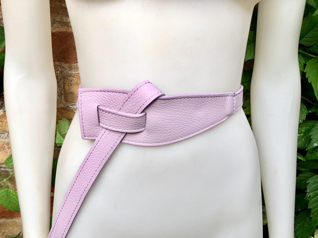 Wrap belt in light PURPLE. Genuine leather 80s style obi belt. Light mauve waist belt. Lavender wraparound belt. Purple dress belt