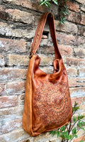 CAMEL brown distressed leather shoulder / crossbody bag. Soft genuine leather shopper. Rusty brown boho hippy bag. Brown leather purse