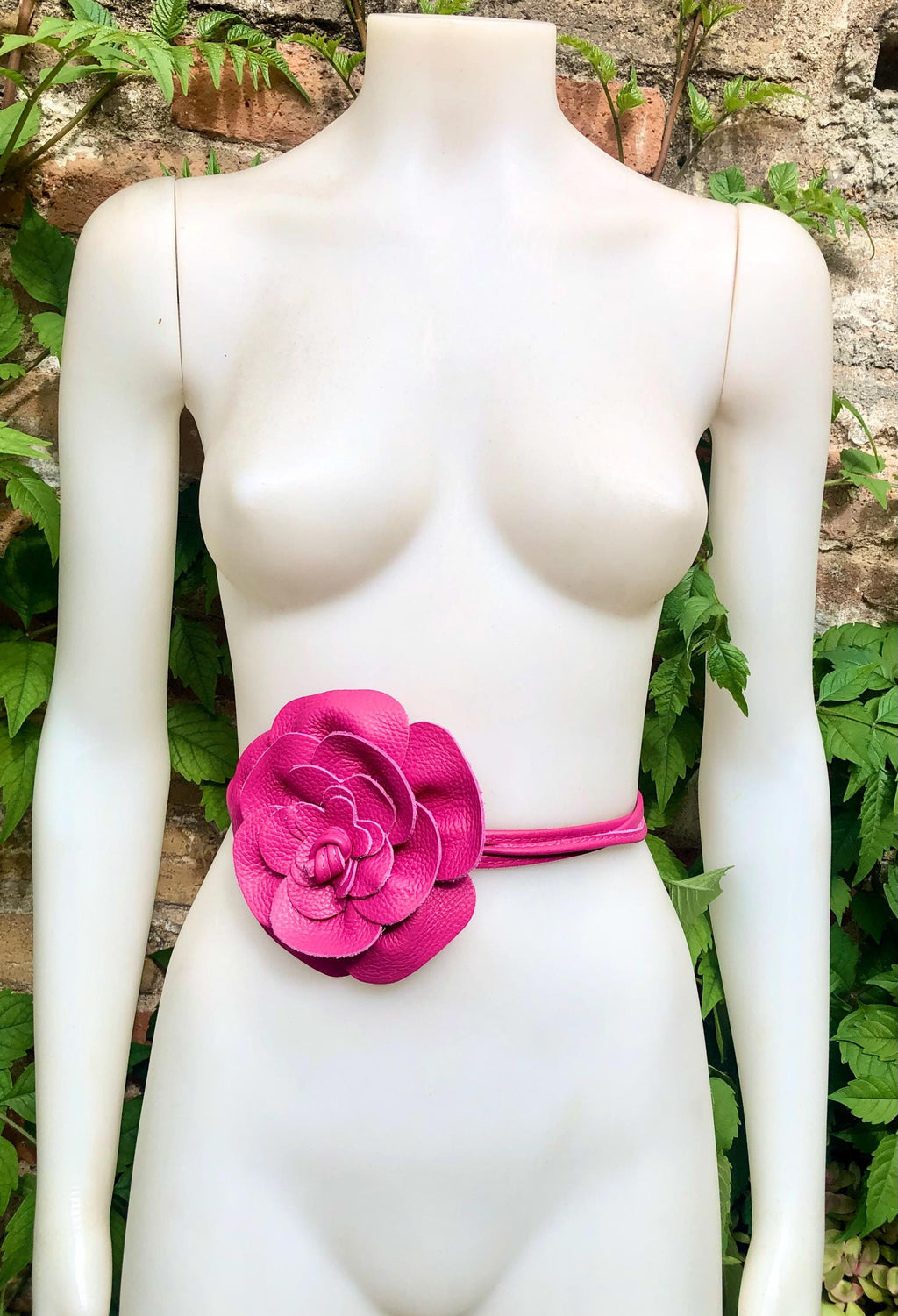 Flower leather belt in hot pink. Waist, overall or dress belt. Genuine leather. Fuchsia pink rose belt. Large magenta pink flower.