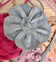 Flower leather belt in dusty pink. Waist, overall or dress belt. Genuine leather. Pink rose belt. Large light pink flower.