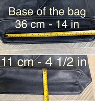 NAVY blue leather bag with zipper. Genuine leather wide style navy shopper. Large DARK BLUE shoulder bag for your laptop, books. Navy purse