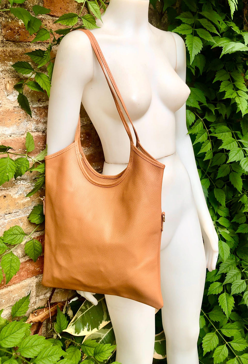 Genuine leather shoulder / crossbody bag in CAMEL brown. Leather shopper in saddle brown. Soft natural GENUINE leather. TAN leather purse.