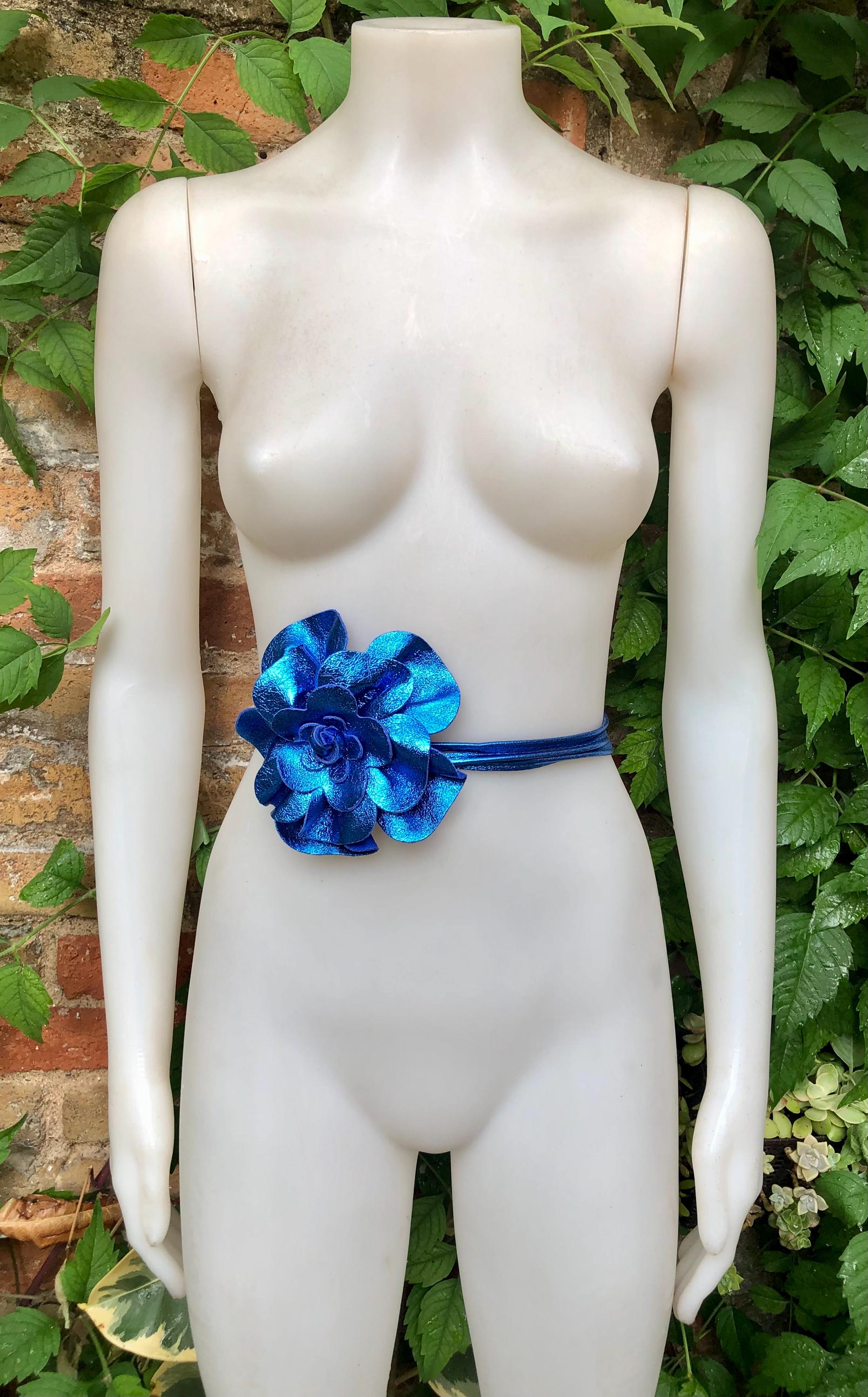 Flower leather belt in metallic ROYAL BLUE. Waist, overall or dress belt. Genuine leather. Cobalt blue rose belt. Large royal blue flower.