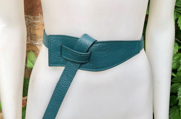 Wrap belt in TEAL blue-green. Genuine leather 80s style obi belt. Teal color waist belt. Green wraparound belt. Teal blue dress belt