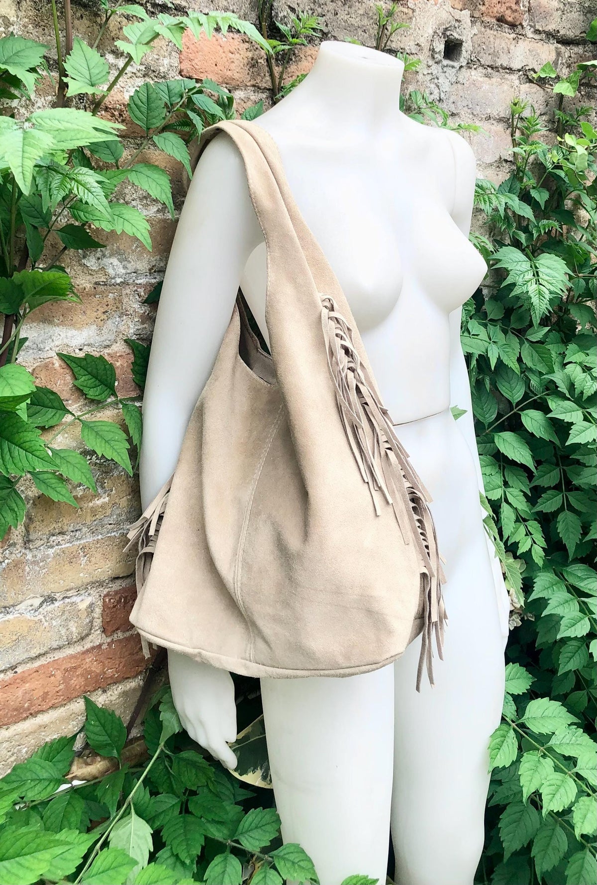 Beige slouchy bag. Large tote leather bag with zipper + FRINGES. Genuine leather bag. Beige laptop bags. Large shopper leather bag.