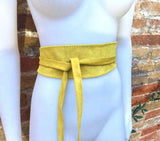 Bright YELLOW obi belt in suede. Wrap belt in genuine leather. Wraparound belt in YELLOW color, Wide waistbelt in soft suede. Dress belt