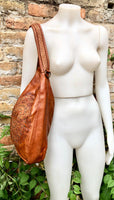 CAMEL brown distressed leather shoulder / crossbody bag. Soft genuine leather shopper. Rusty brown boho hippy bag. Brown leather purse