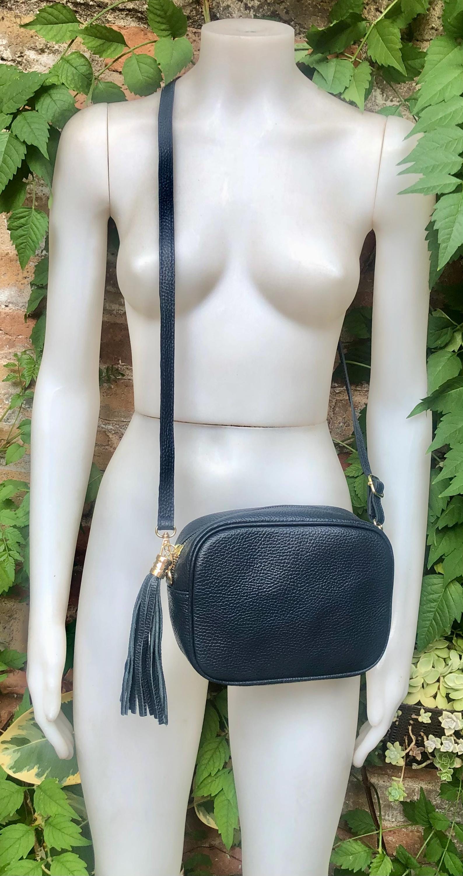 Small leather bag in navy blue. Crossbody / shoulder bag in dark blue GENUINE leather. Adjustable strap, zipper. Navy leather purse + tassel
