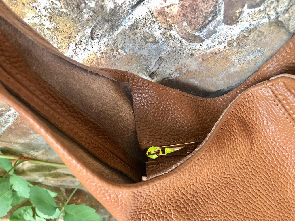 Camel brown slouch bag. Tote leather bag in tobacco with ZIPPER. Soft genuine leather. Brown leather purse. Wide strap leather shoulder bag