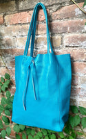 Tote bag in turquoise genuine leather. Blue shopper bag to carry your tablet, laptop or books. Large shopper bag in light blue. Blue purse.
