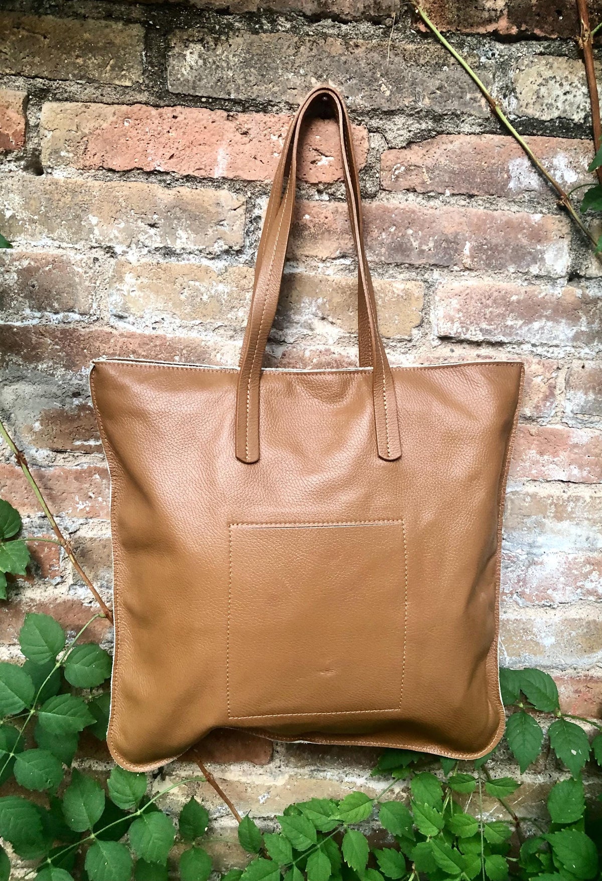 CAMEL BROWN leather bag with zipper. Genuine leather shopper bag. Large TAN brown shoulder bag for your laptop, books. Soft leather shopper