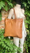 CAMEL BROWN leather bag with zipper. Genuine leather shopper bag. Large TAN brown shoulder bag for your laptop, books. Soft leather shopper