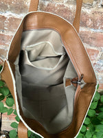 CAMEL BROWN leather bag with zipper. Genuine leather shopper bag. Large TAN brown shoulder bag for your laptop, books. Soft leather shopper