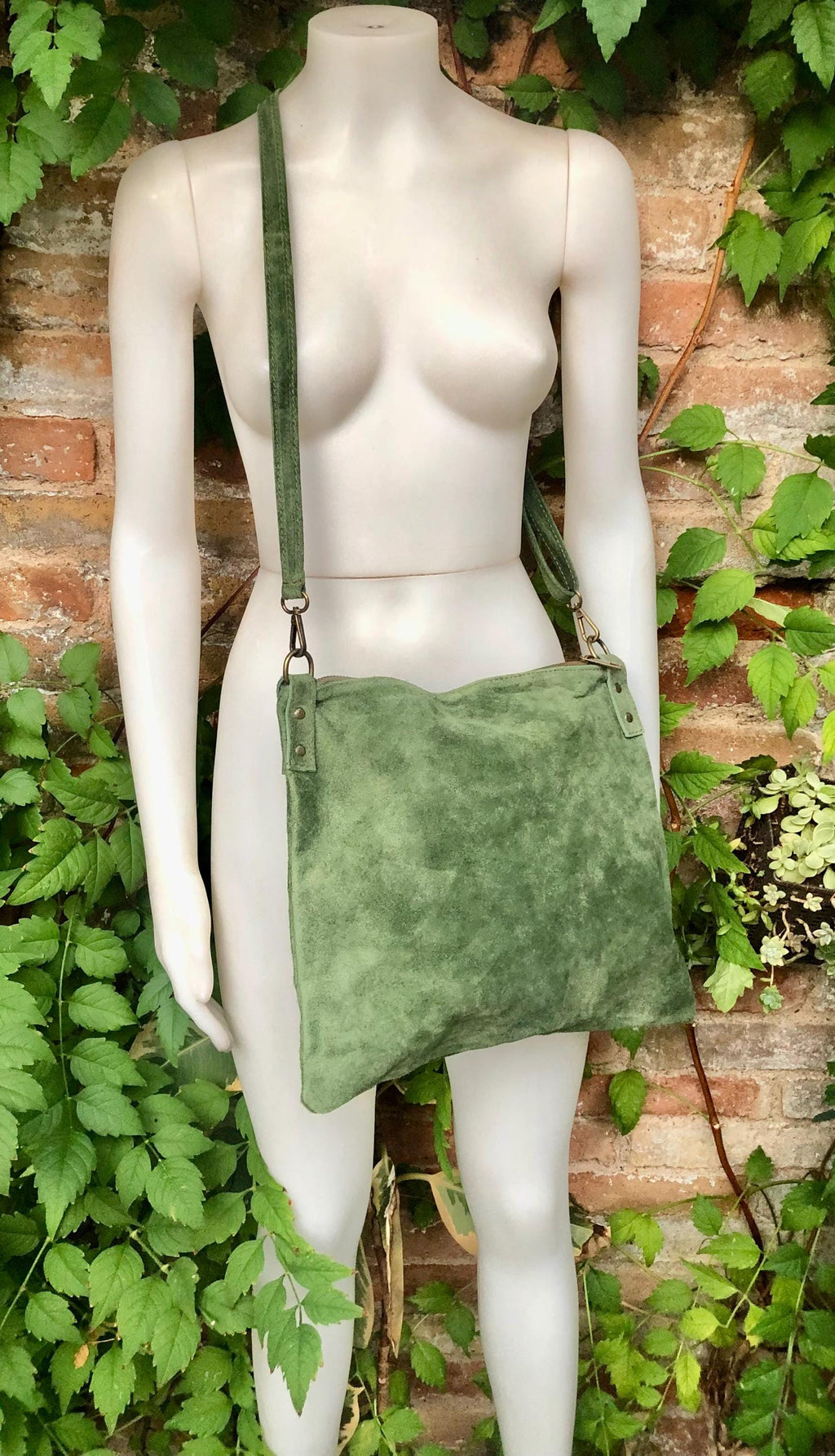 Cross body bag. Suede leather bag in dark moss GREEN. Messenger bag in soft genuine suede leather. GREEN crossbody bag for books, tablets.