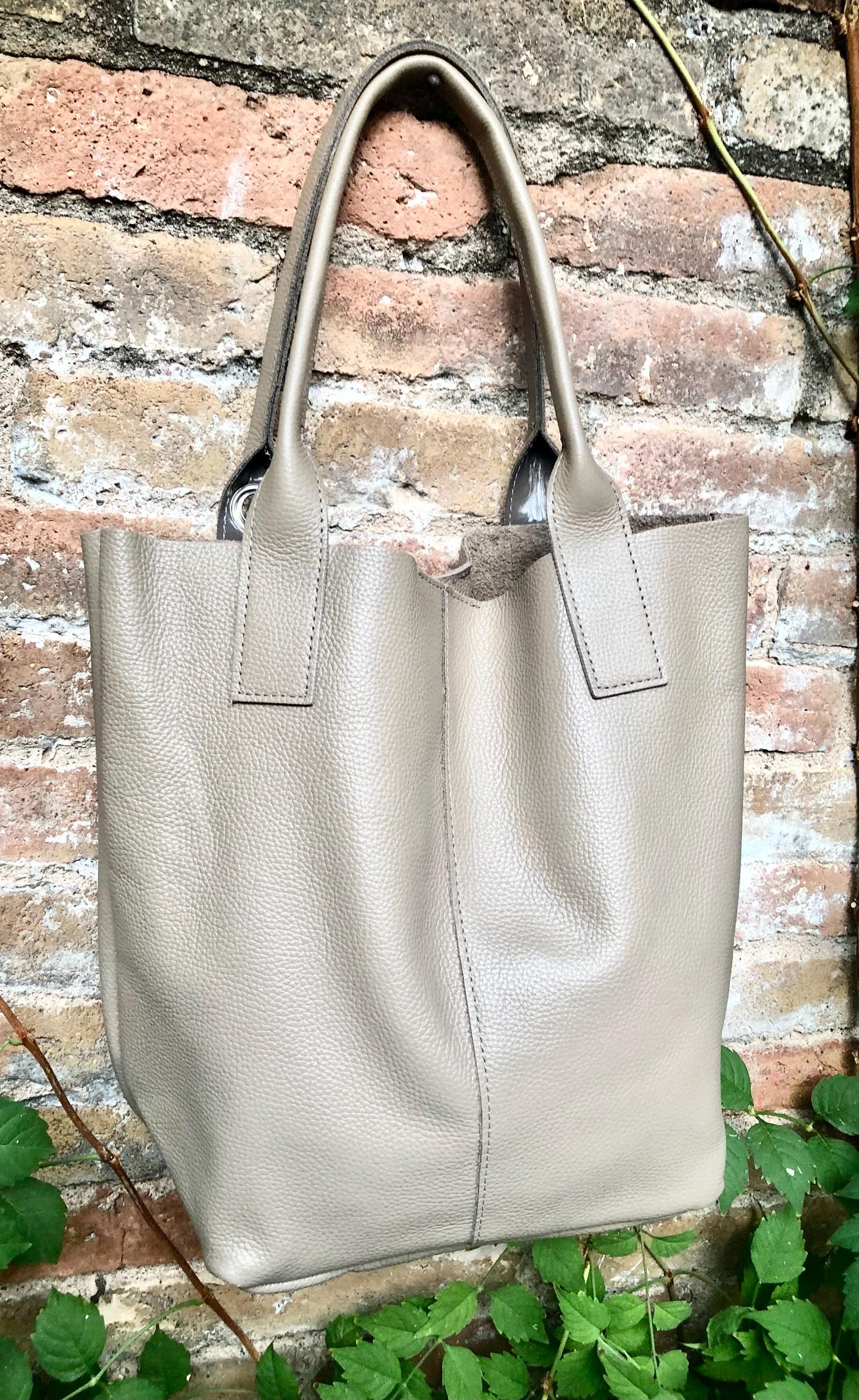 Tote leather bag in beige. Leather shopper in GENUINE leather. Large carry all bag for your laptop, books. Beige leather shopper.Beige purse