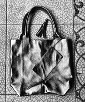 Shoulder leather bag in SILVER. Genuine leather shopper bag. Large carry all bag for your laptop, books. LINED metallic SILVER leather purse