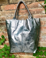 Shoulder leather bag in SILVER. Genuine leather shopper bag. Large carry all bag for your laptop, books. LINED metallic SILVER leather purse