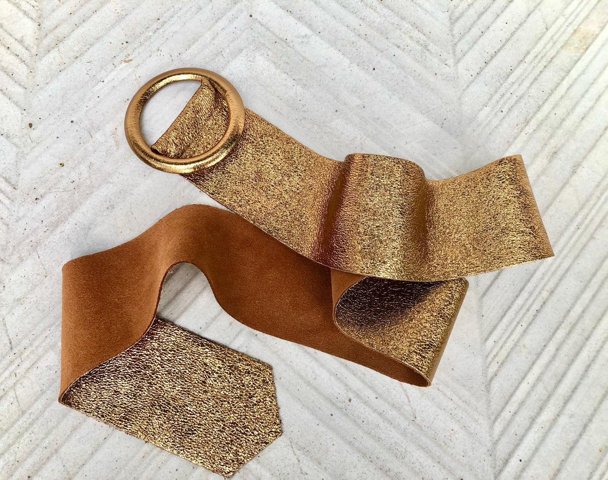 Dark GOLD metallic leather waist belt with large round buckle. Soft leather belt in gold. Boho glitter genuine leather belt. Gold waist belt