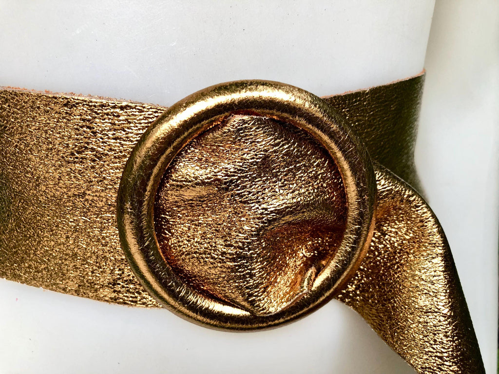 Dark GOLD metallic leather waist belt with large round buckle. Soft leather belt in gold. Boho glitter genuine leather belt. Gold waist belt