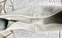 Cream slouch bag. Tote leather bag in light beige with ZIPPER. Soft genuine leather. Creamy white leather purse. Wide strap shoulder bag.