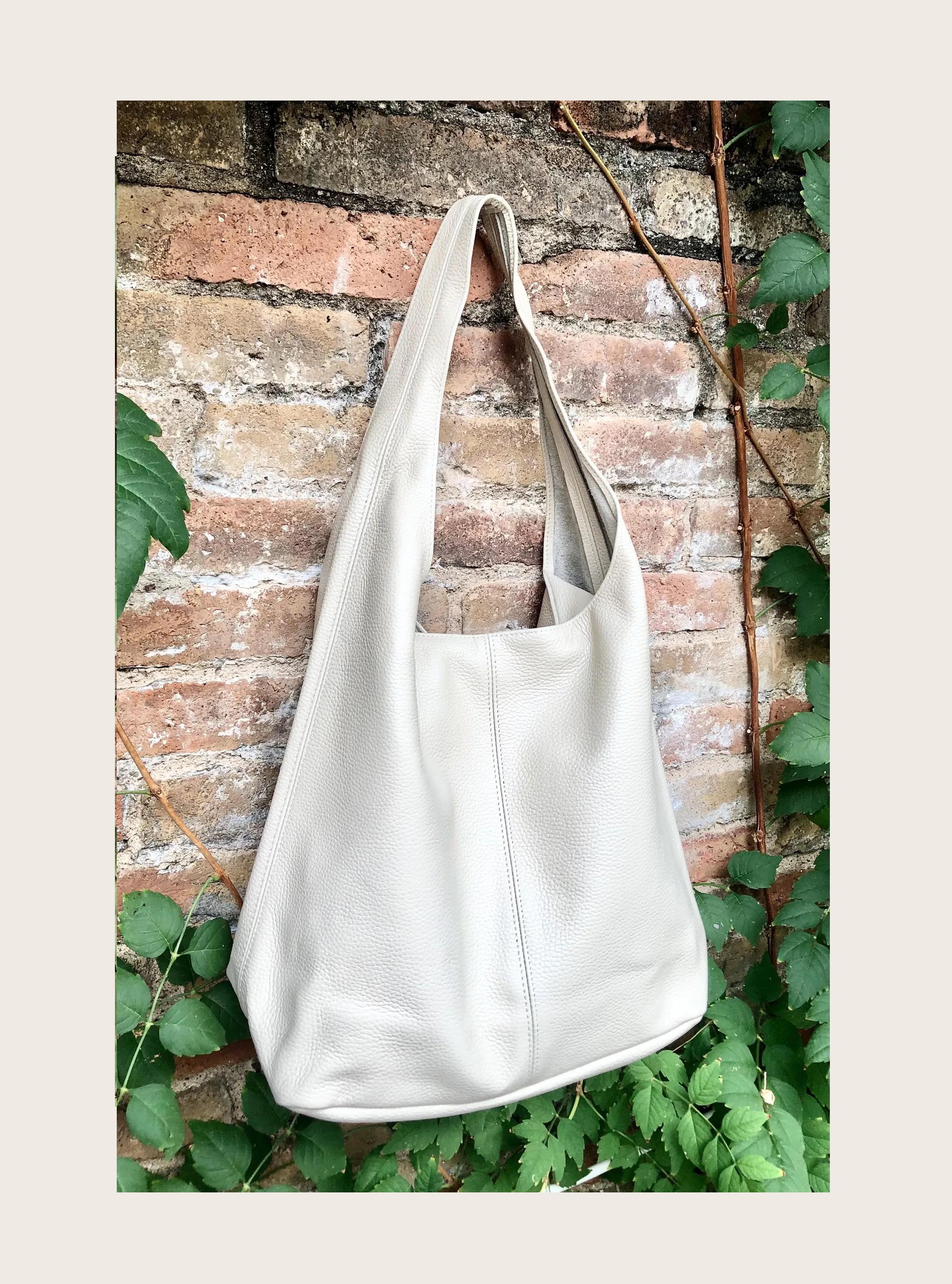 Cream slouch bag. Tote leather bag in light beige with ZIPPER. Soft genuine leather. Creamy white leather purse. Wide strap shoulder bag.