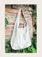 Cream slouch bag. Tote leather bag in light beige with ZIPPER. Soft genuine leather. Creamy white leather purse. Wide strap shoulder bag.