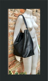 Slouch leather bag in BLACK leather. Black hobo shoulder bag. Genuine leather book / tablet bag. Leather shopper. Black leather purse