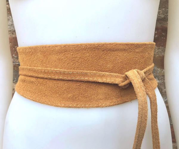 Obi belt in suede.Wrap belt in LIGHT saddle brown. Genuine leather wraparound belt in TAN color. Camel brown belt,. Light tobacco brown belt