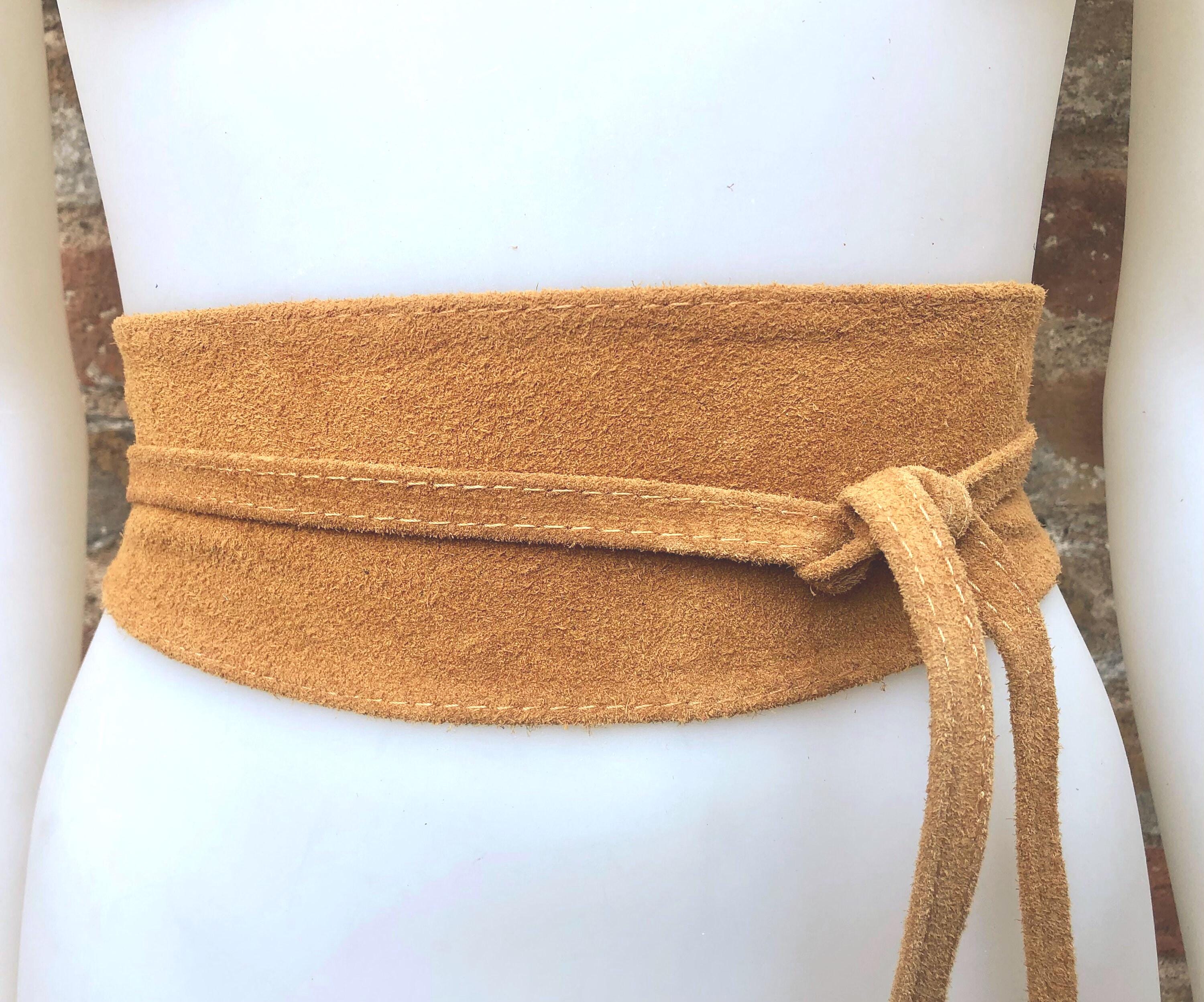 Obi belt in suede.Wrap belt in LIGHT saddle brown. Genuine leather wraparound belt in TAN color. Camel brown belt,. Light tobacco brown belt