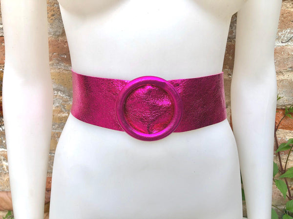 HOT PINK metallic leather waist belt with large round buckle. Fuchsia leather belt. Boho glitter genuine leather belt. PINK waist belt