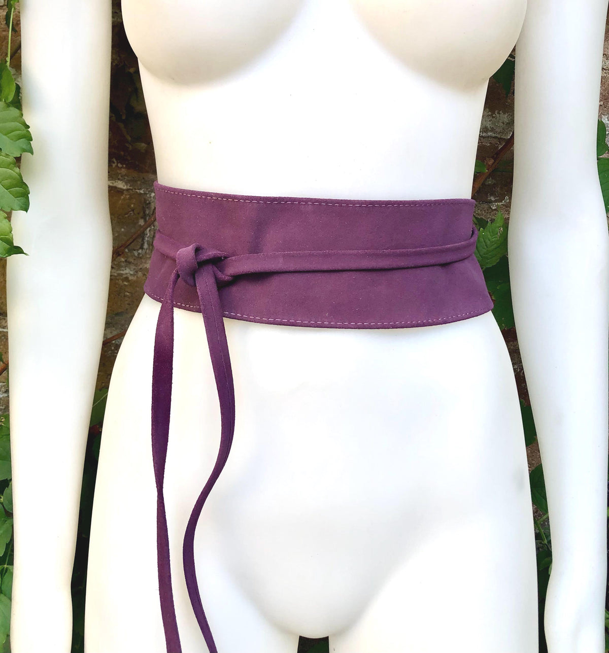 Purple wide OBI belt in genuine soft suede. Waist belt in purple. Dark mauve boho belt. Wide dress wraparound purple belt. Longer option.