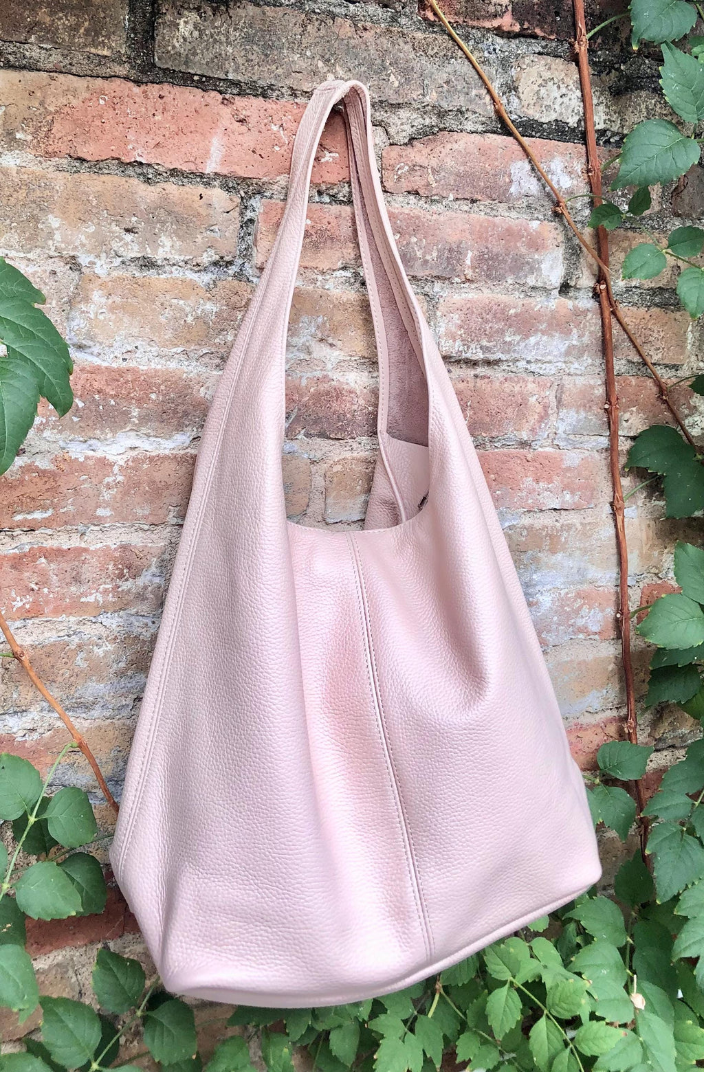 Slouch bag. Tote leather bag in light pink with ZIPPER. Soft genuine leather. Soft pink leather purse. Wide strap leather shoulder bag.