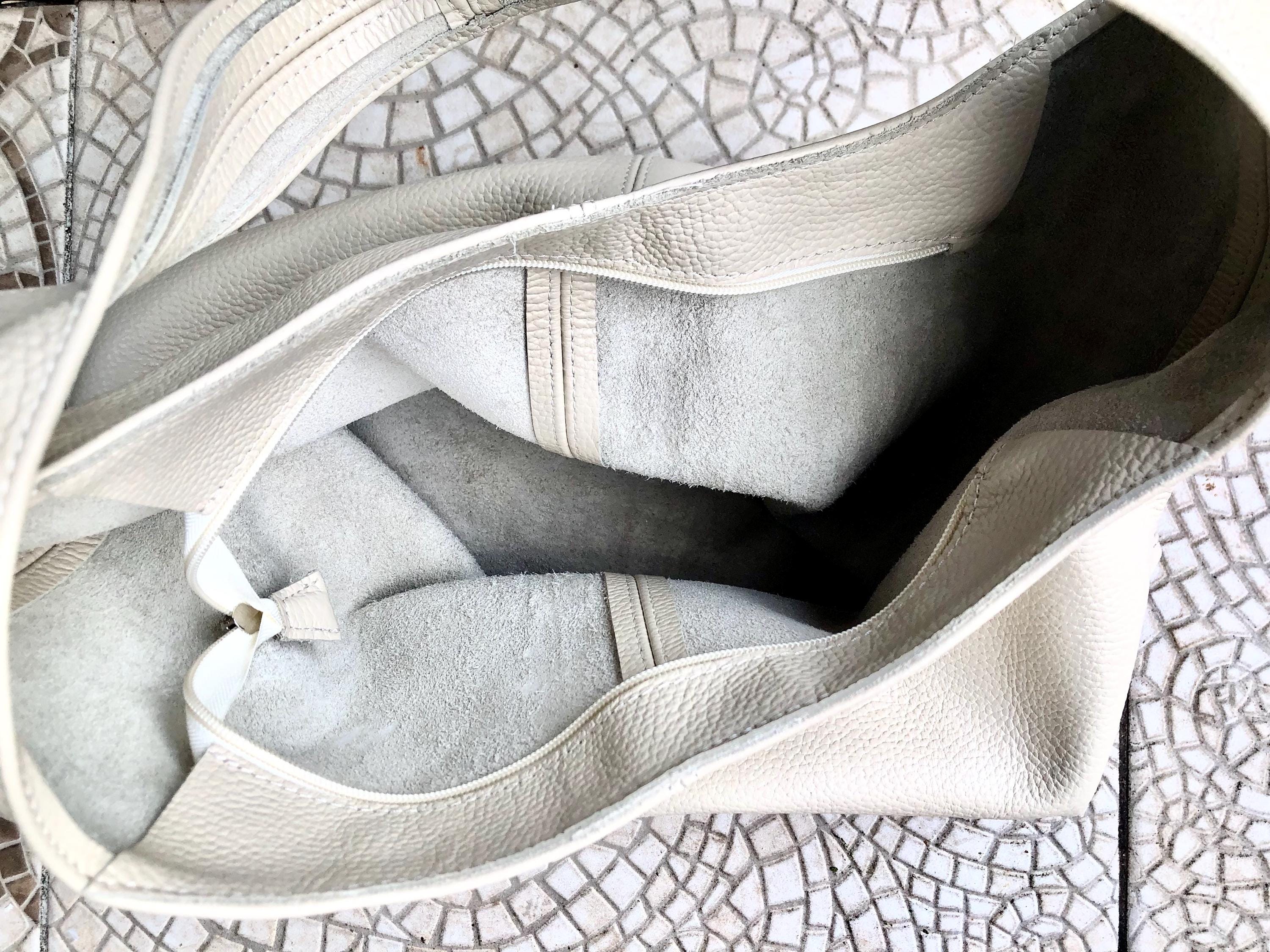 Cream slouch bag. Tote leather bag in light beige with ZIPPER. Soft genuine leather. Creamy white leather purse. Wide strap shoulder bag.