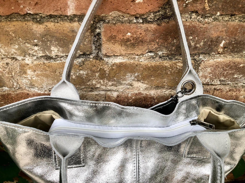 Shoulder leather bag in SILVER. Genuine leather shopper bag. Large carry all bag for your laptop, books. LINED metallic SILVER leather purse