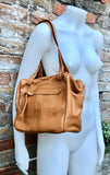 CAMEL BROWN genuine leather bag. Tan brown shoulder bag. Lined light tobacco purse with double straps and zippers at the top. Soft leather.