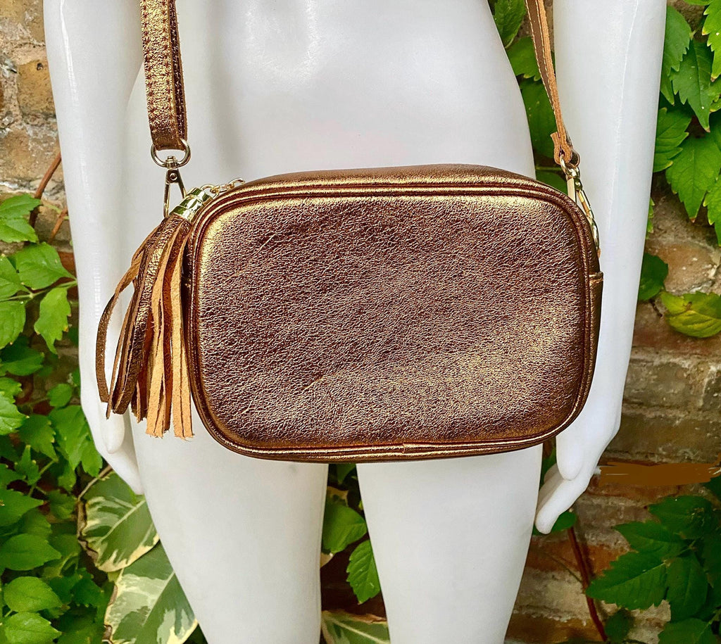 Dark gold leather bag. Crossbody / shoulder bag in GENUINE leather. Metallic shine leather bag with adjustable strap and zipper. Gold purse