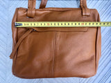 CAMEL BROWN genuine leather bag. Tan brown shoulder bag. Lined light tobacco purse with double straps and zippers at the top. Soft leather.