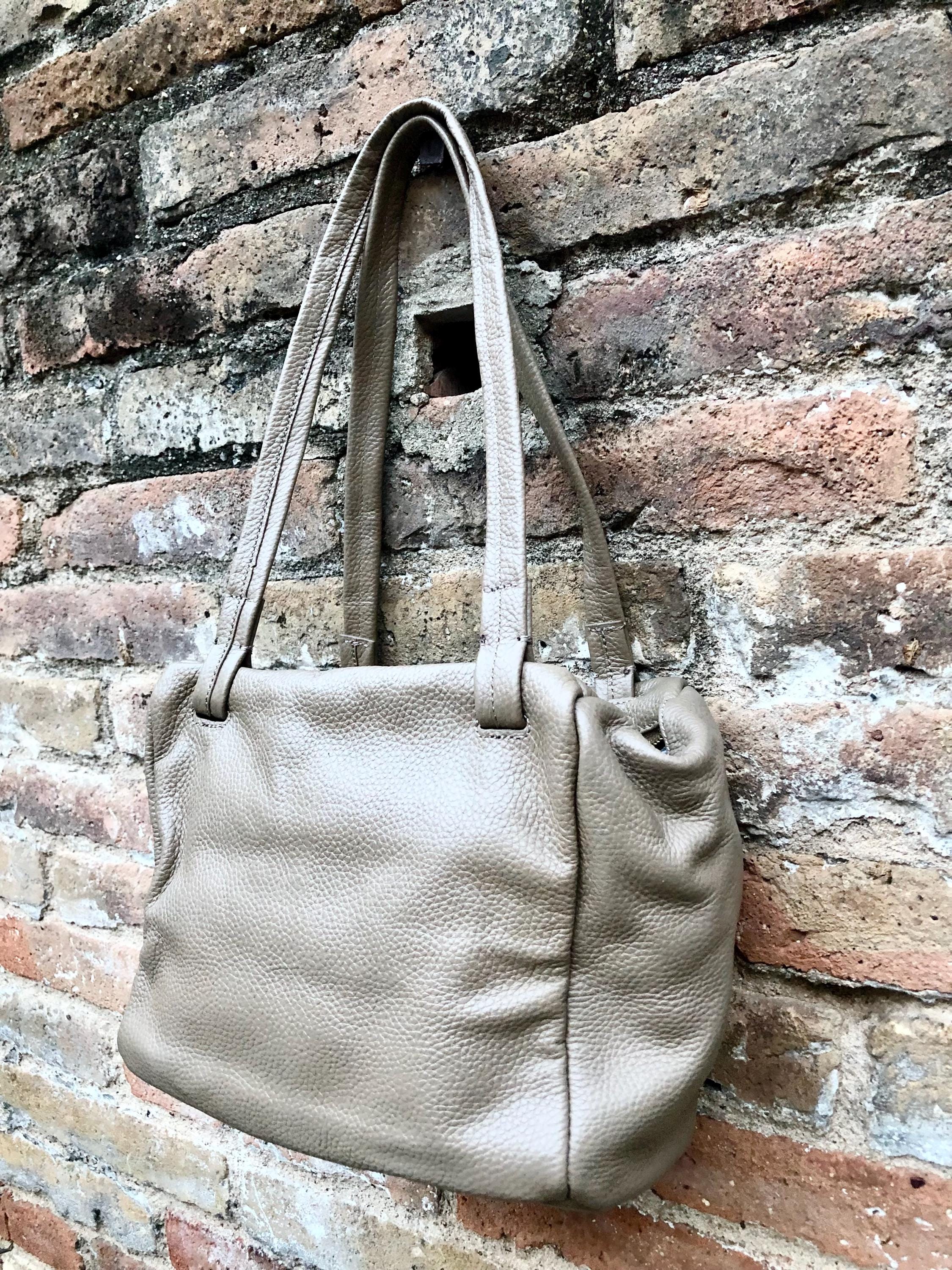 TAUPE BROWN genuine leather bag. Tan brown shoulder bag. Lined cafe au lait purse with double straps and zippers at the top. Soft leather.
