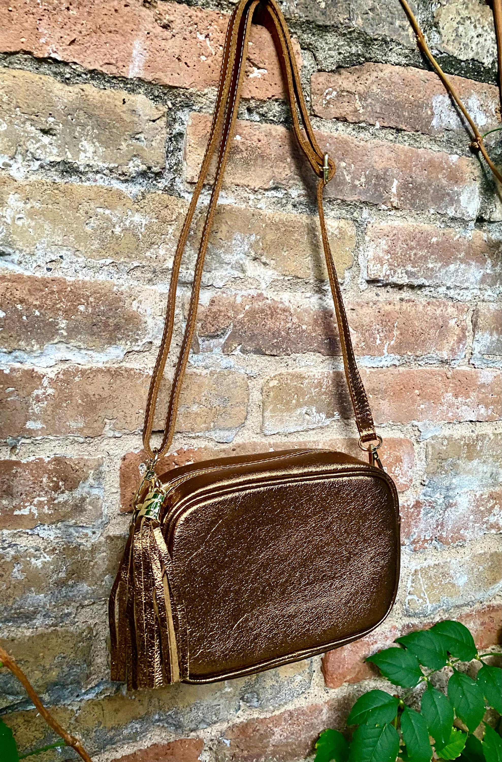 Dark gold leather bag. Crossbody / shoulder bag in GENUINE leather. Metallic shine leather bag with adjustable strap and zipper. Gold purse