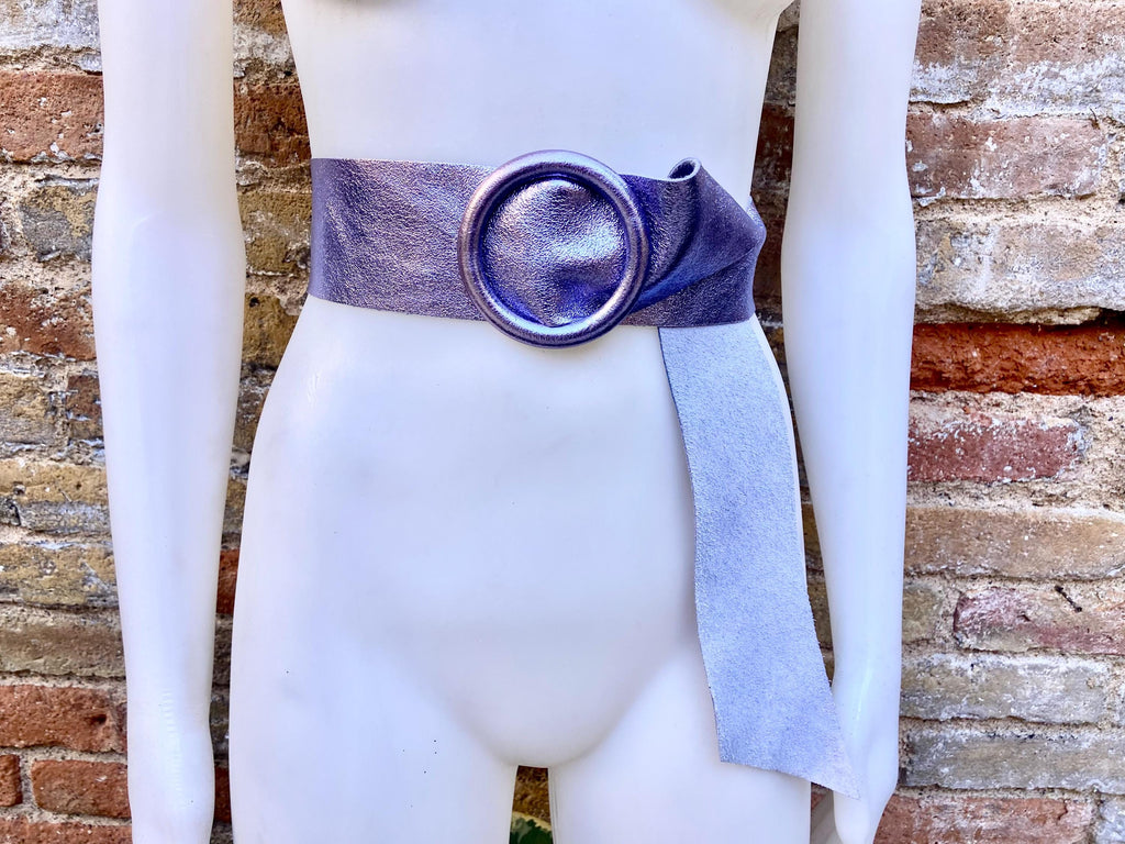Metallic PURPLE leather waist belt with large round buckle. Soft leather belt. Genuine leather dress belt. Wide mauve waist belt