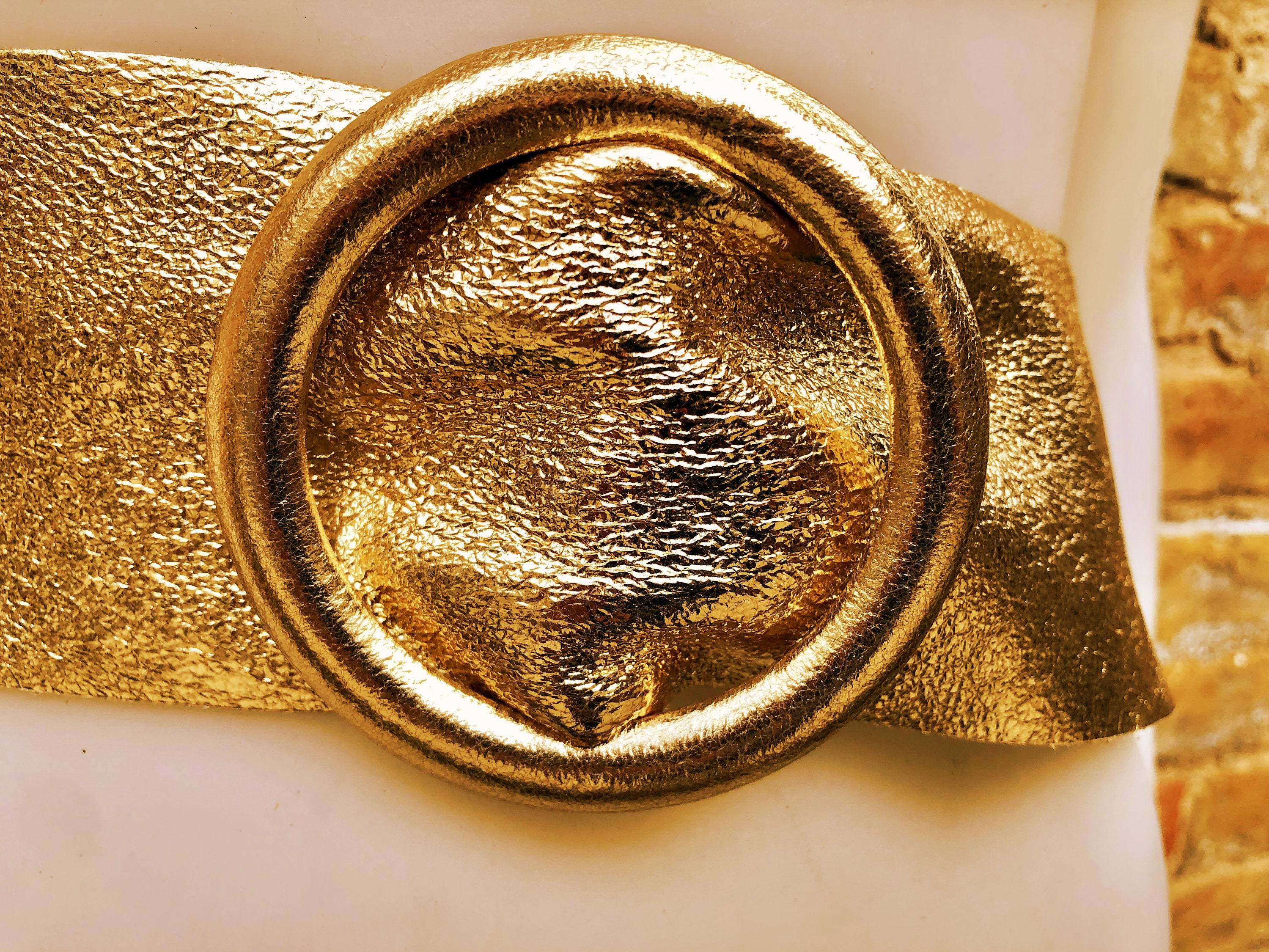 GOLD metallic leather waist belt with large round buckle. Soft leather belt in gold. Boho glitter genuine leather belt. Gold waist belt