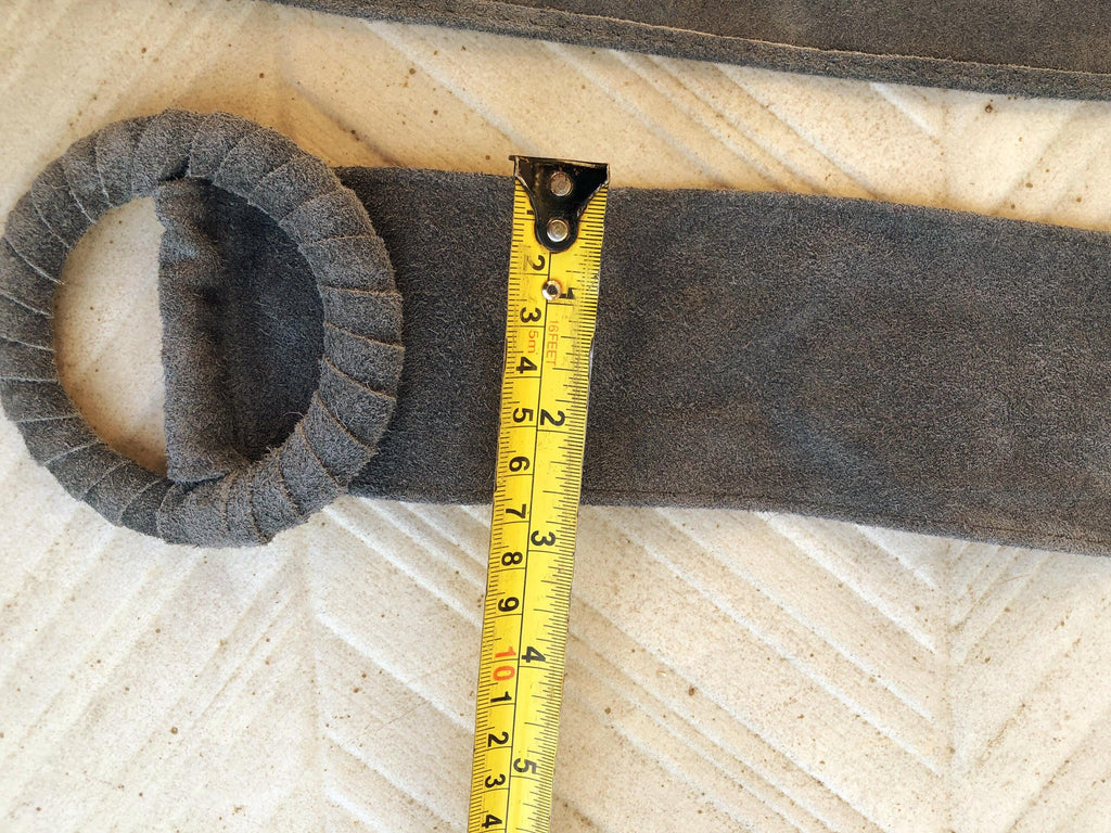 Gray suede waist belt. Large round buckle. Soft suede gray dress belt. Wide boho suede belt. Genuine natural suede leather. Grey wrap belt