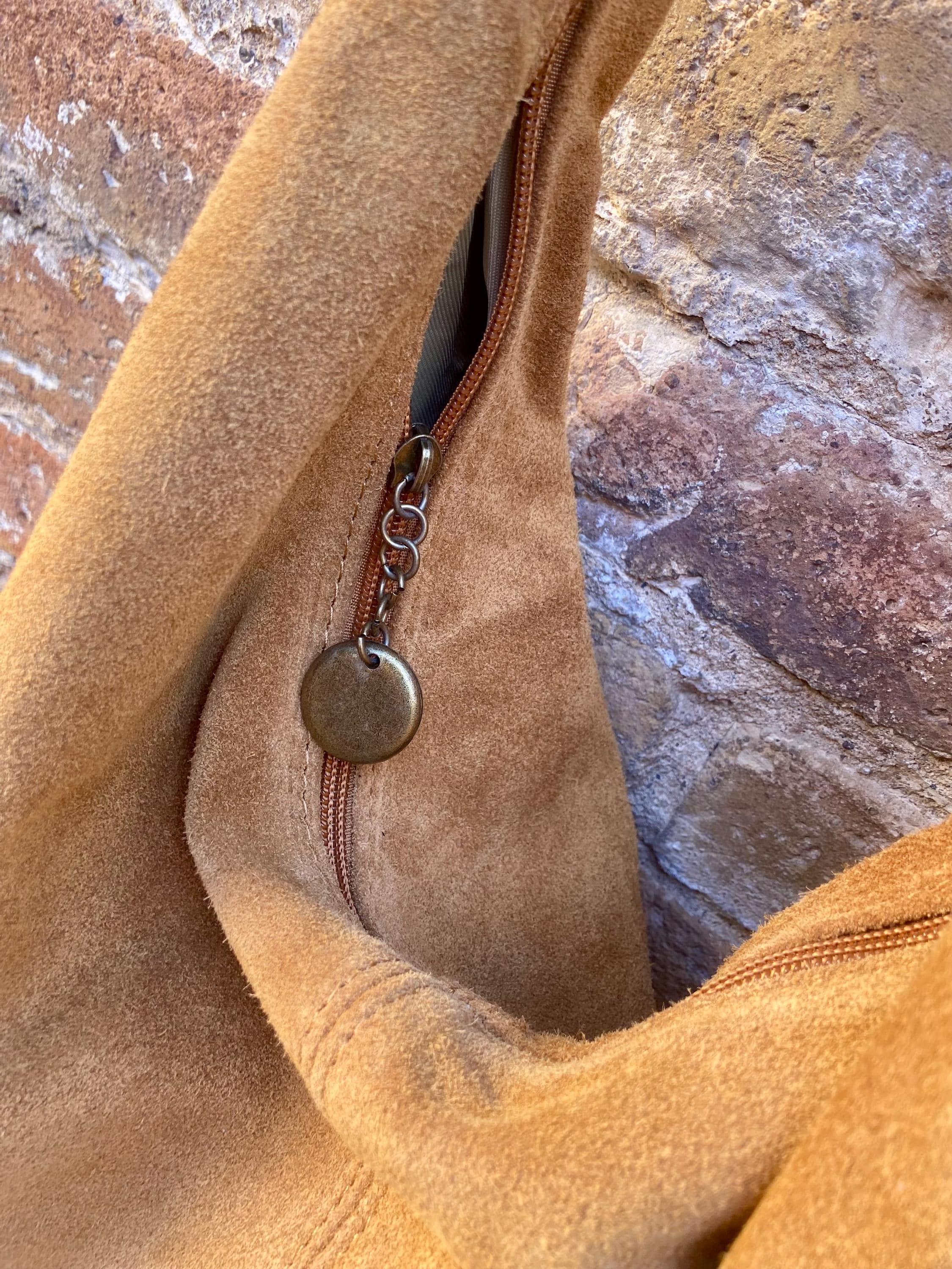 Camel brown suede slouchy bag with ZIPPER + lining. Soft natural suede shopper, genuine leather bag. Light brown suede purse, Hobo suede bag
