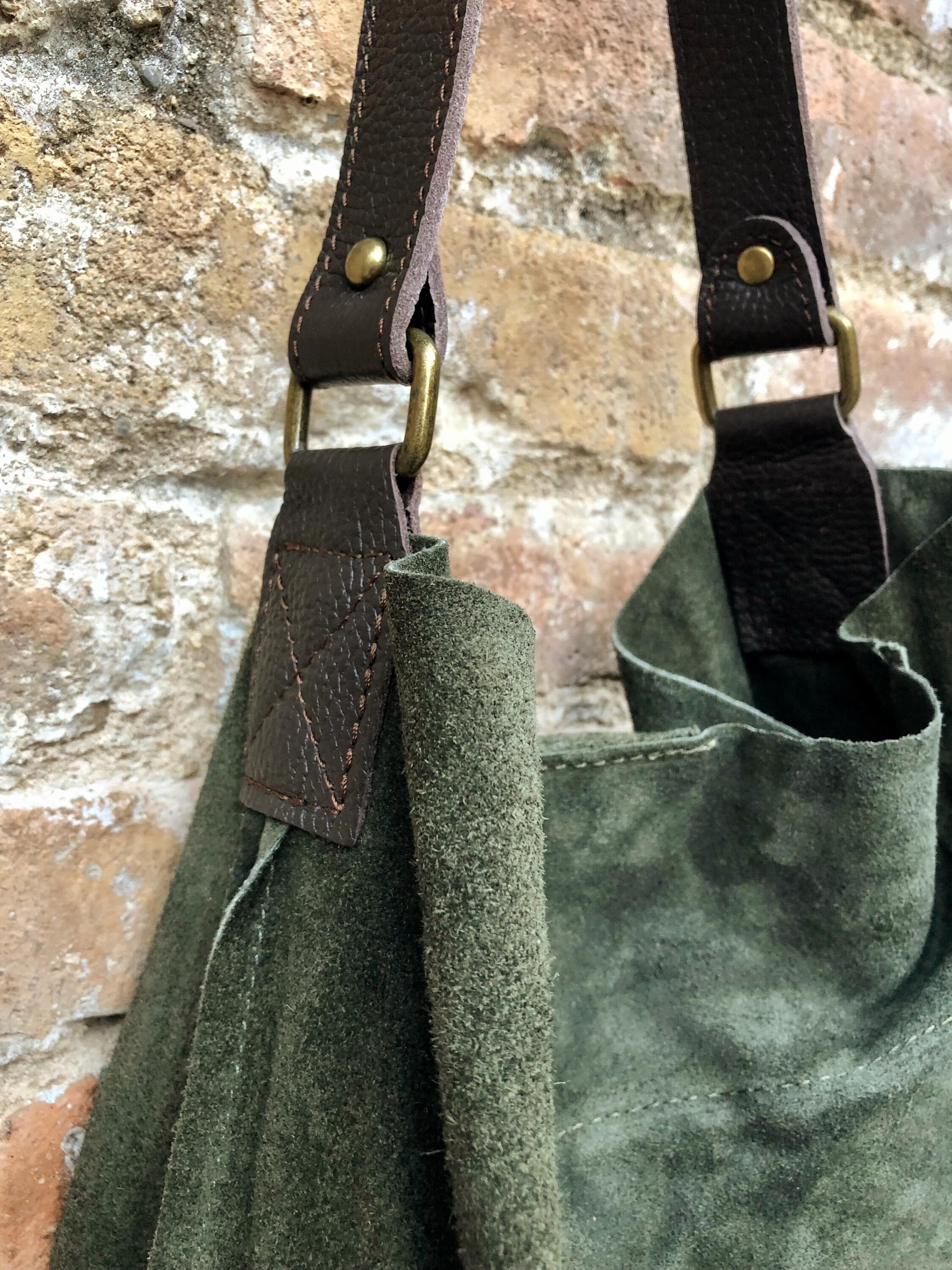 Slouch leather bag in dark GREEN. Soft hobo shoulder bagn with ZIPPER. Book or tablet bags in suede. Dark GREEN suede bag. Dark green purse