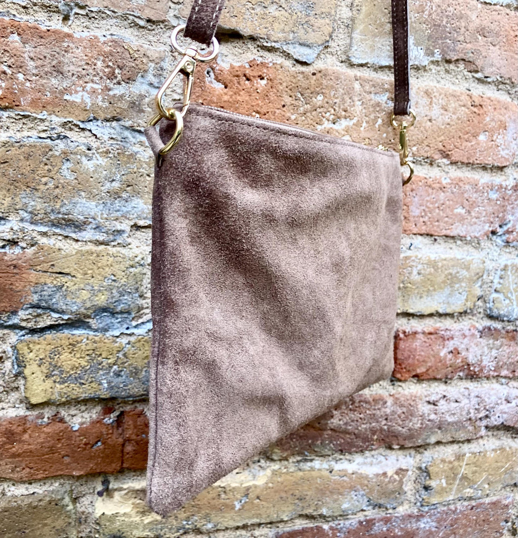 Taupe BROWN small suede leather bag. Crossbody / shoulder bag / wristlet in GENUINE leather. Light greyge brown bag. Flat tan brown purse.