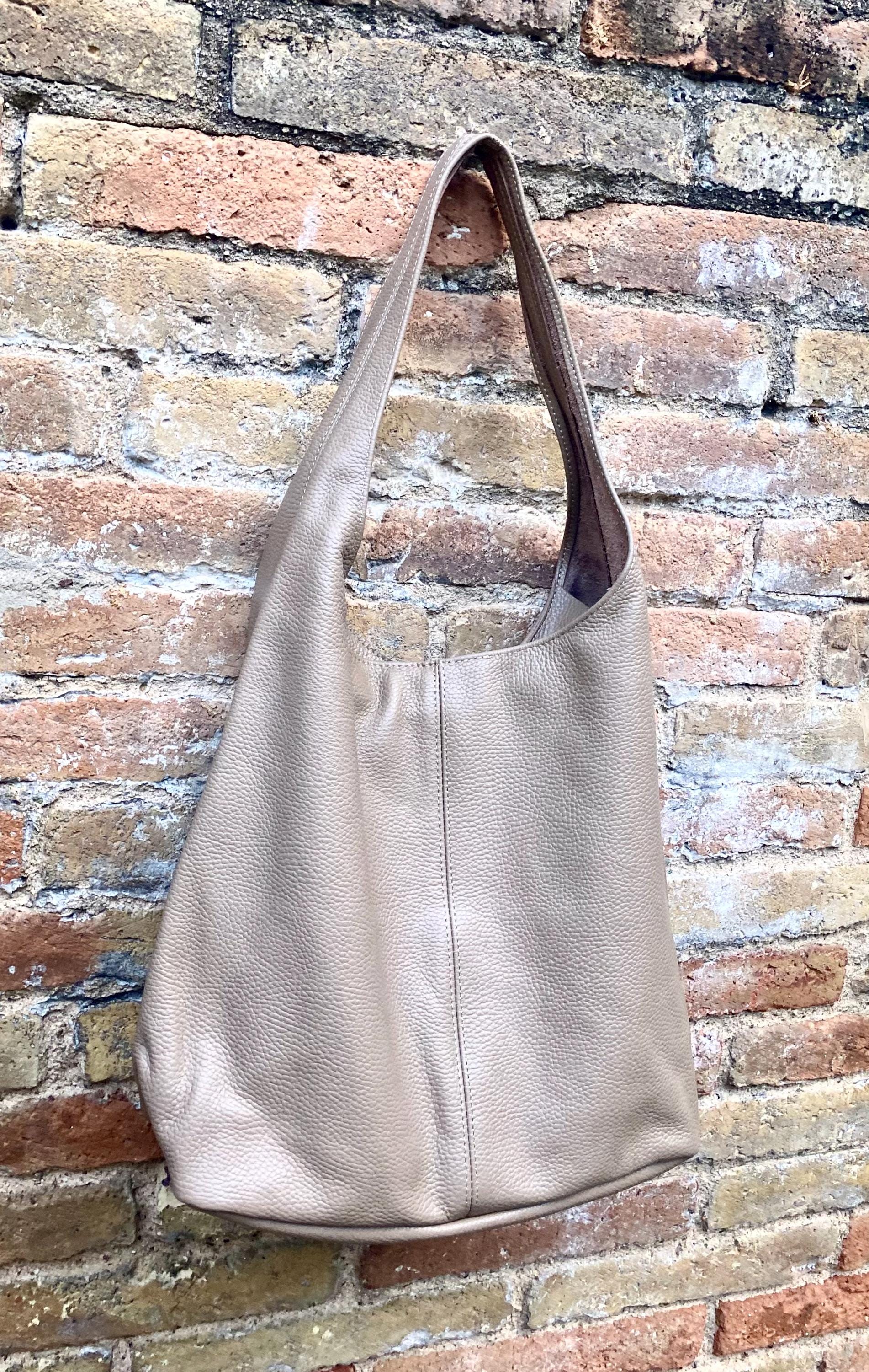 Dark beige slouch bag. Tote leather bag in taupe with ZIPPER. Soft genuine leather. Beige leather purse. Wide strap shoulder bag.